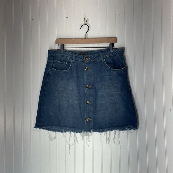 Marisa Jeans Button Front Denim Skirt Frayed Hem Pockets High Waist Size 44 - Picture 1 of 5